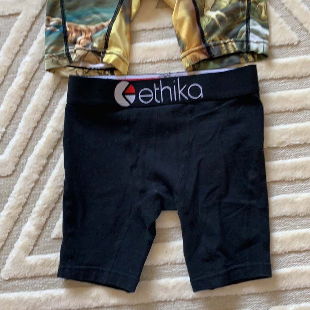 Two ethikas - Picture 2 of 12